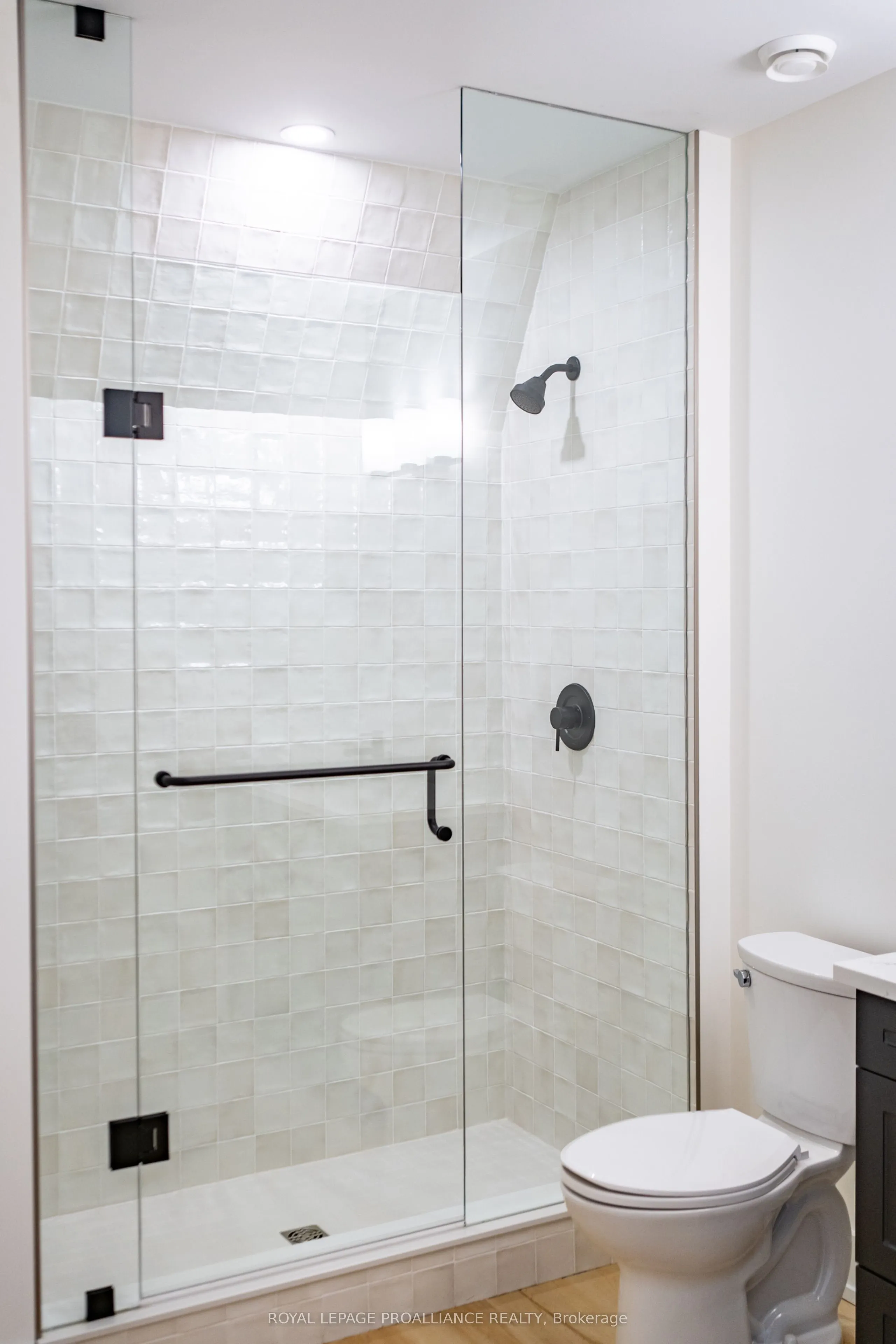 941 Charles Wilson Parkway #301