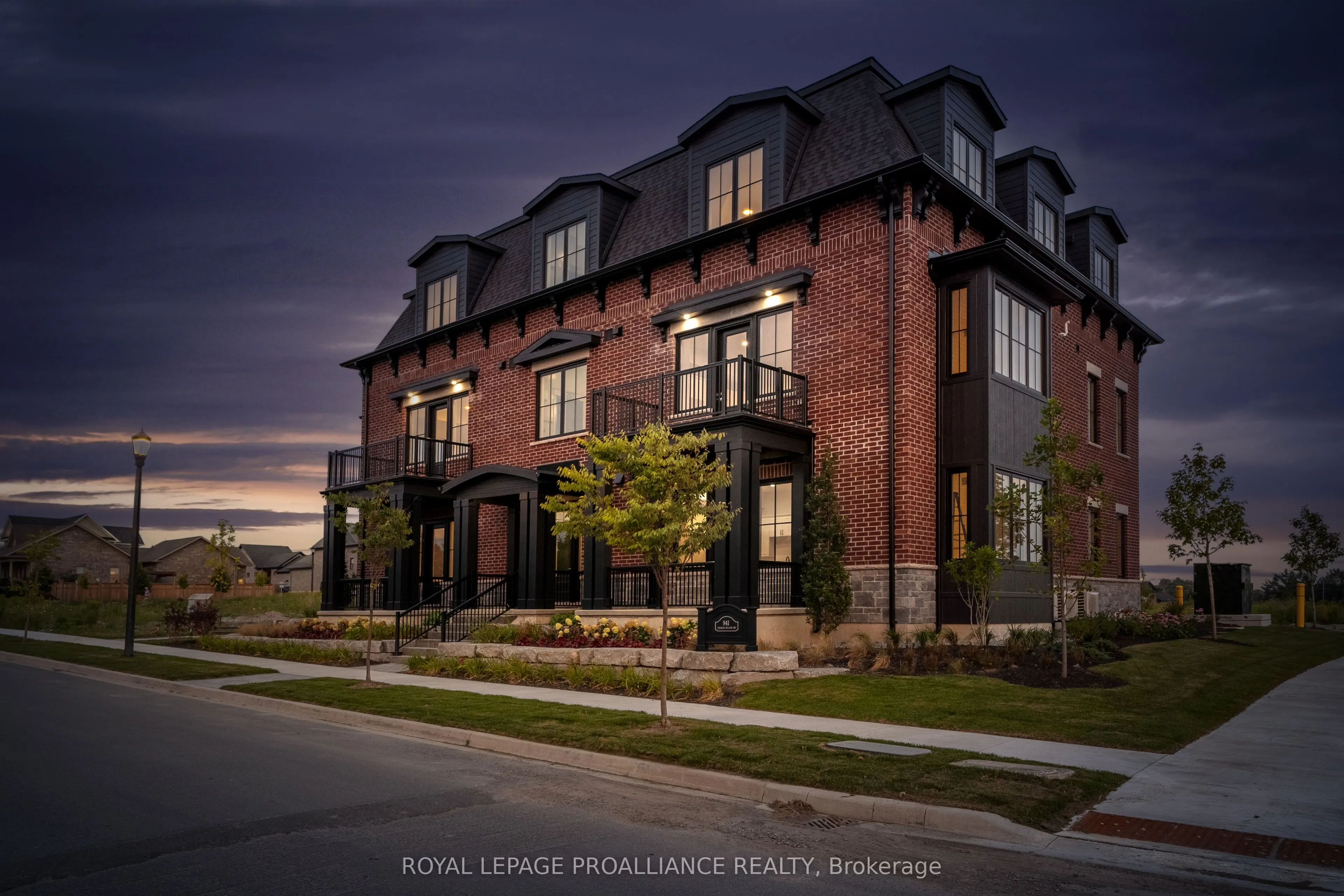 941 Charles Wilson Parkway #301