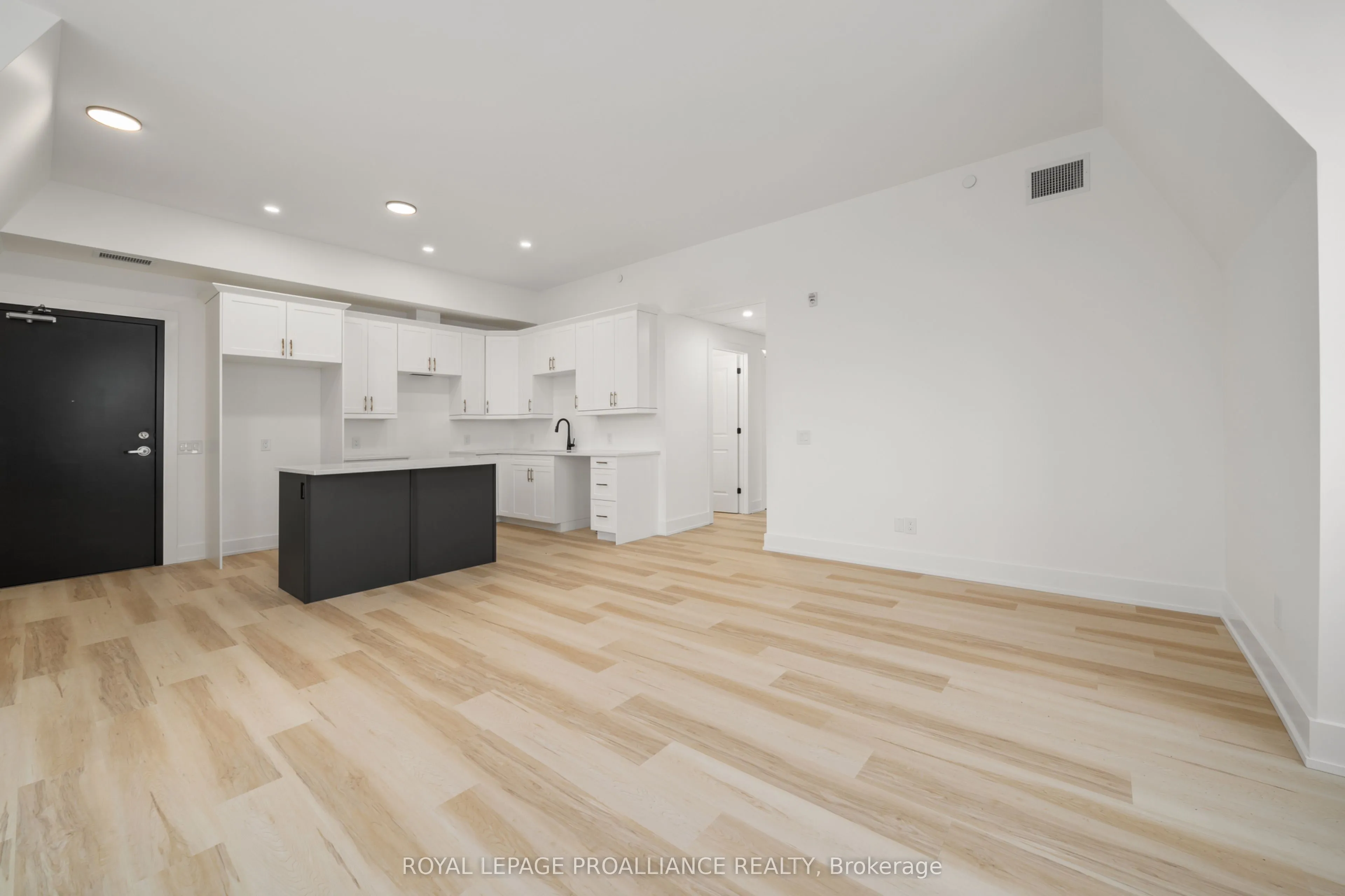 941 Charles Wilson Parkway #301
