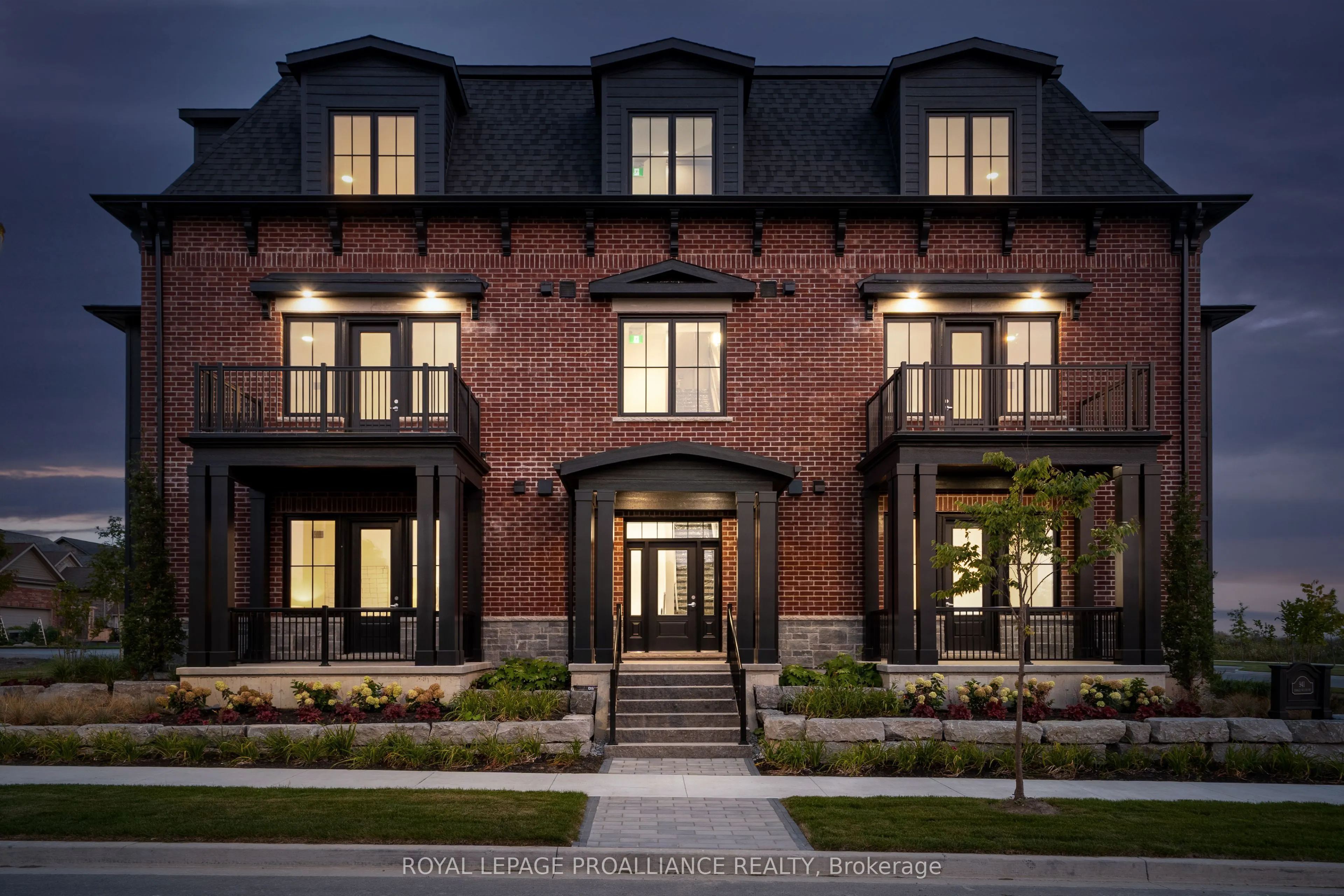 941 Charles Wilson Parkway #301