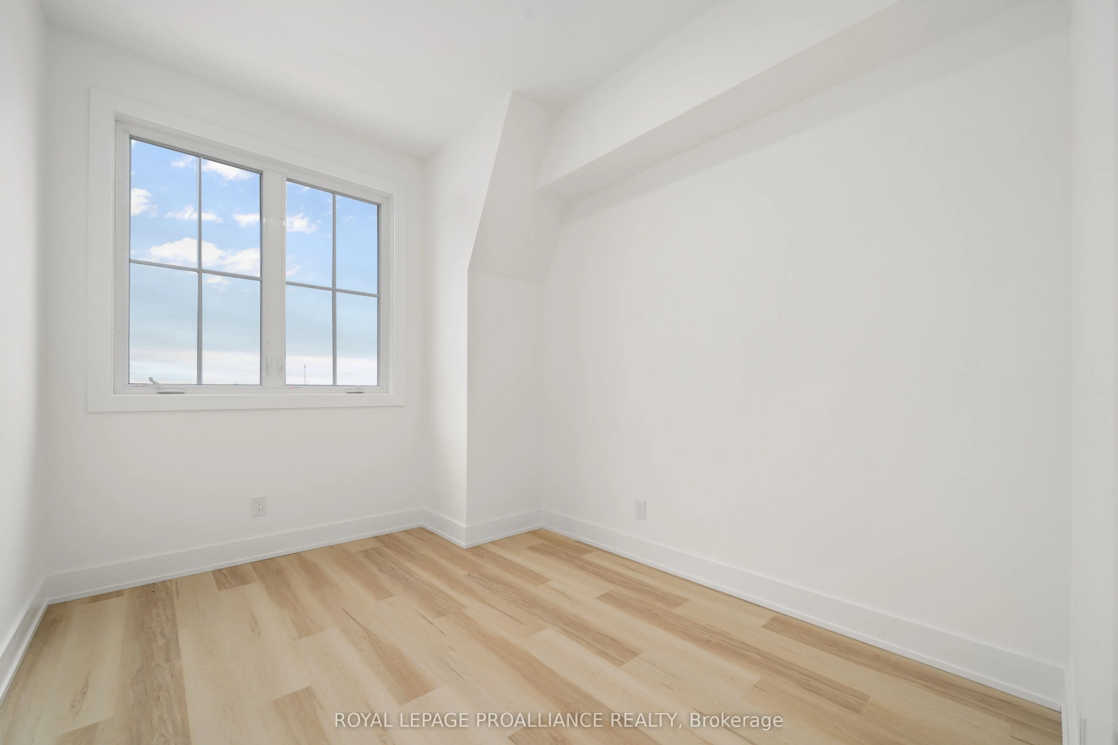941 Charles Wilson Parkway #301