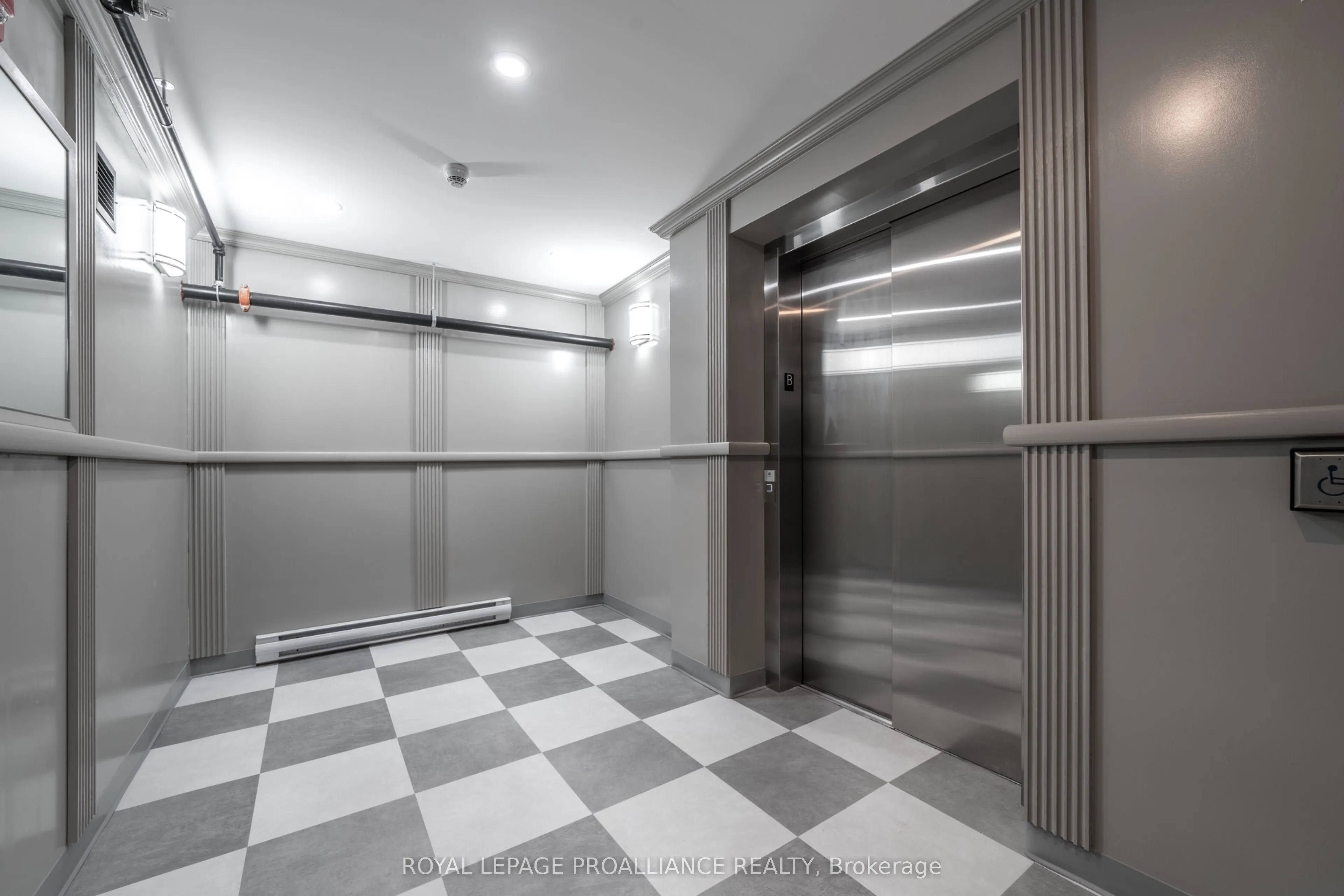 941 Charles Wilson Parkway #301