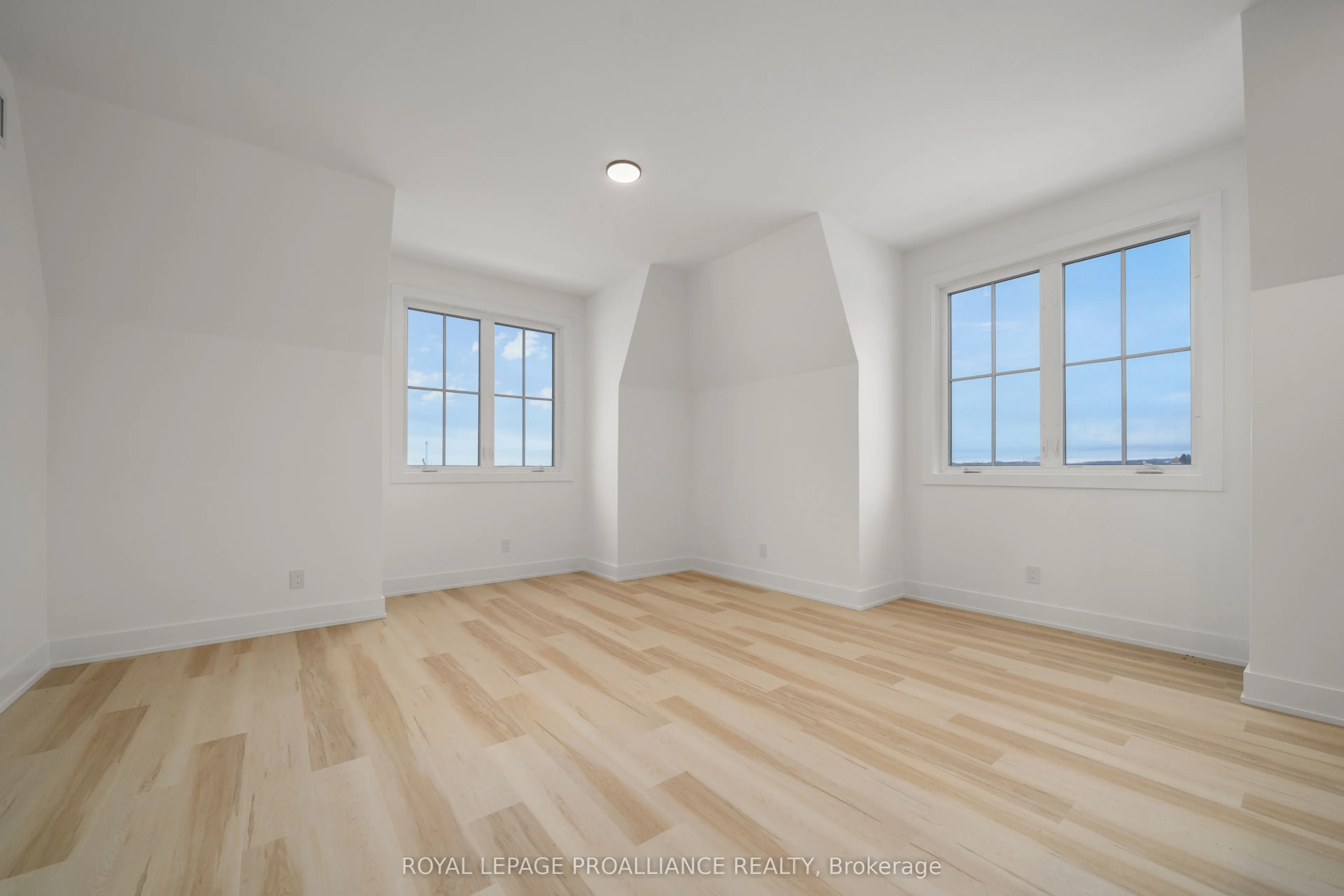 941 Charles Wilson Parkway #301