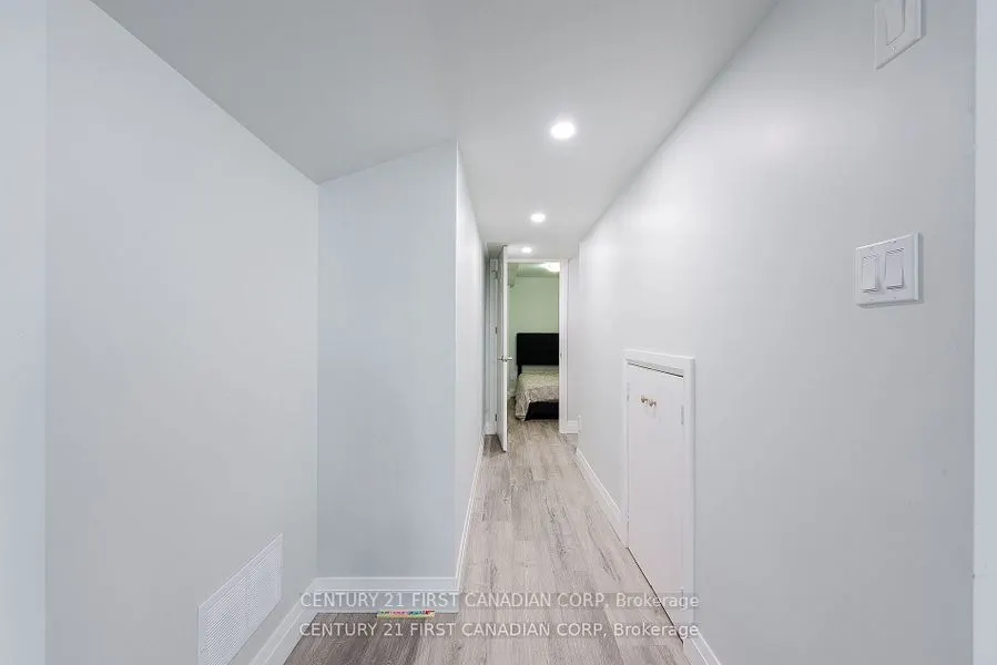 819 KLEINBURG Drive, #36