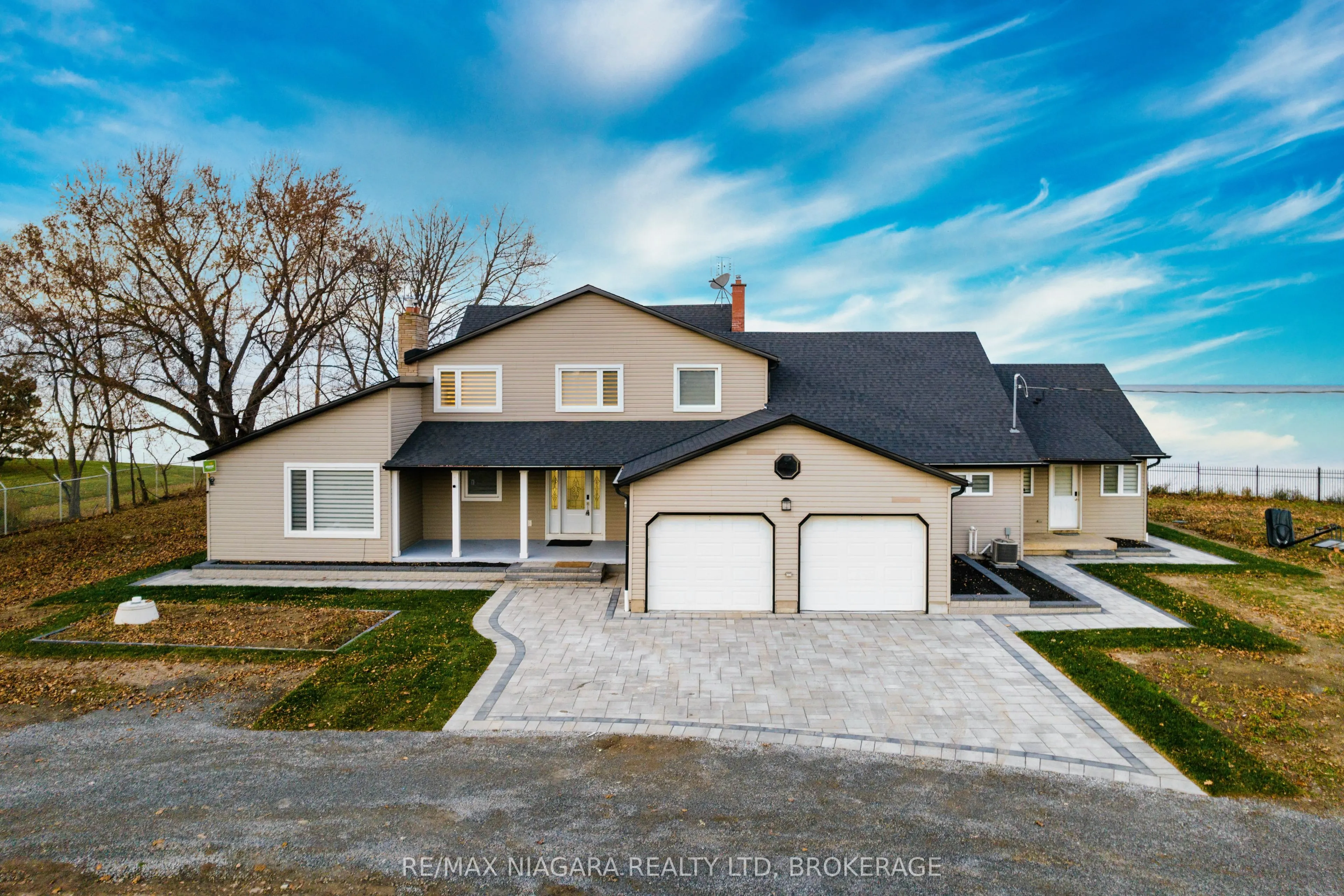 4845 North Service Road