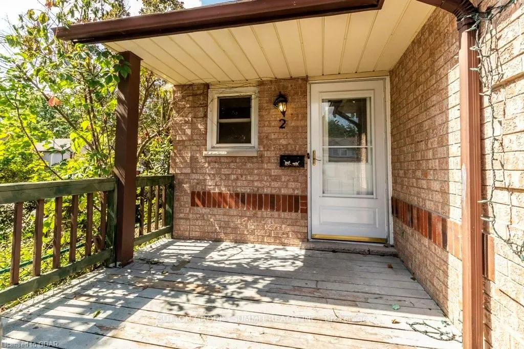 2 Grandridge Crescent