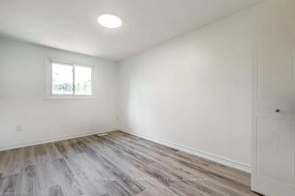 2 Grandridge Crescent