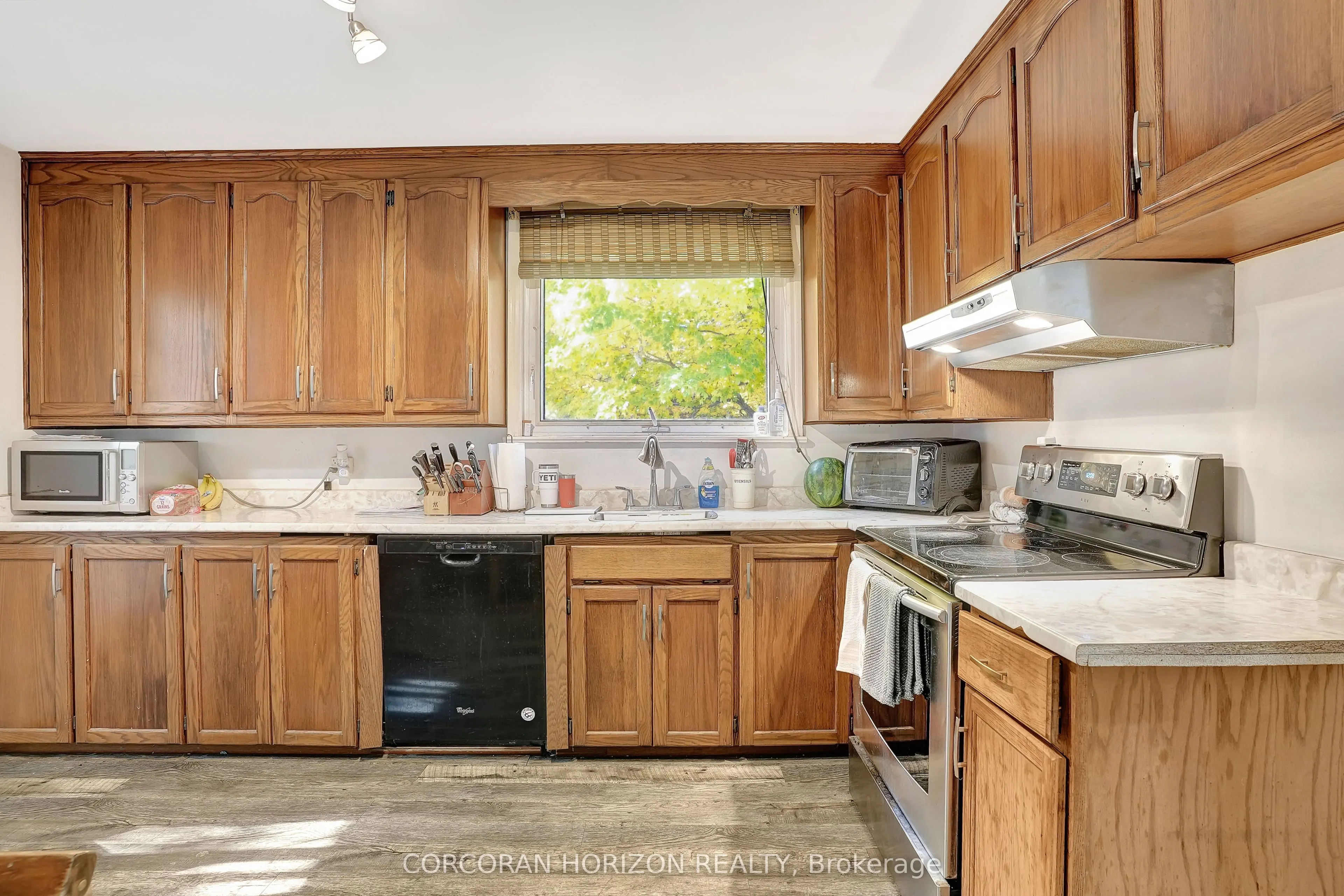 867 Jerseyville Road W