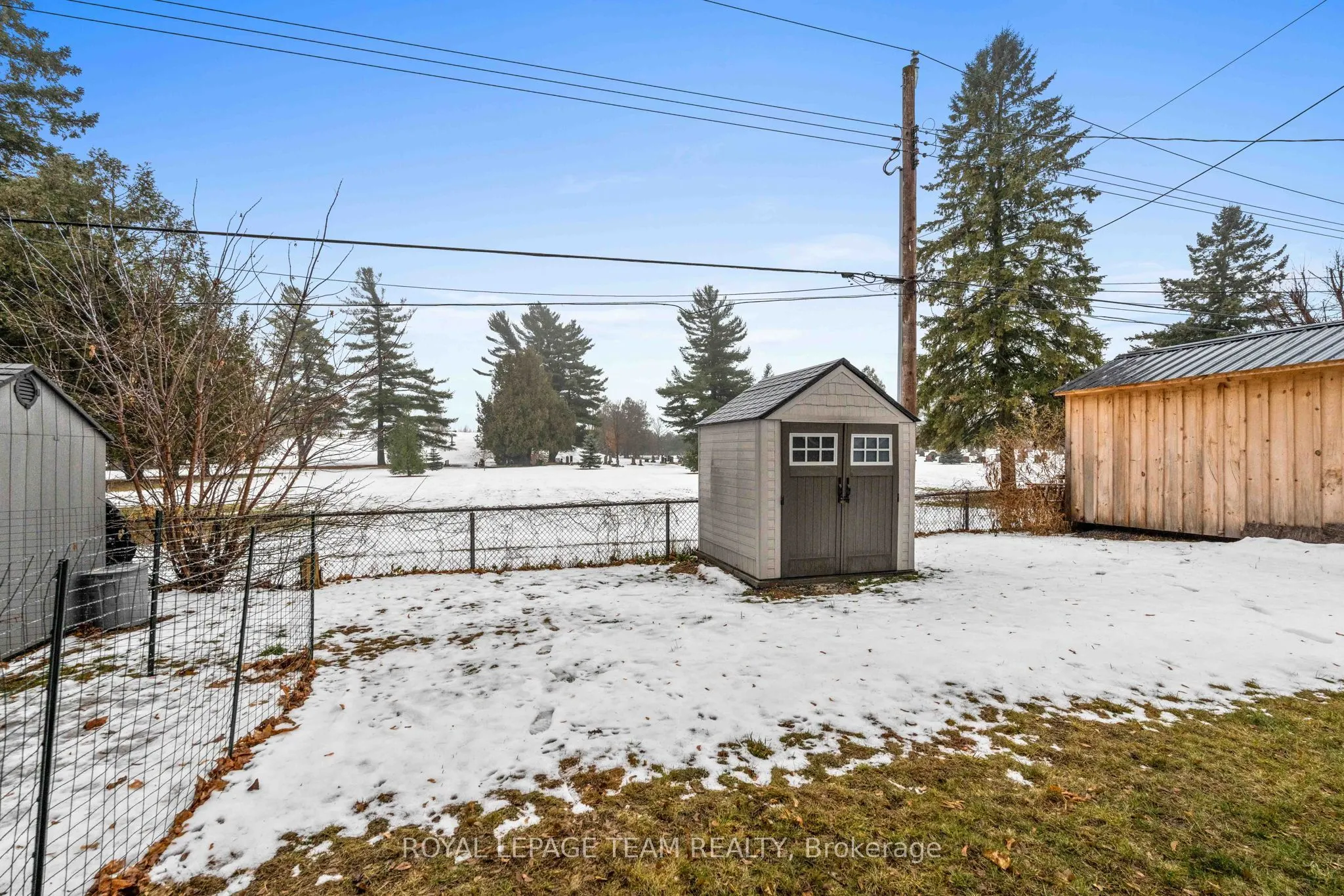 227 ROBERTA Crescent