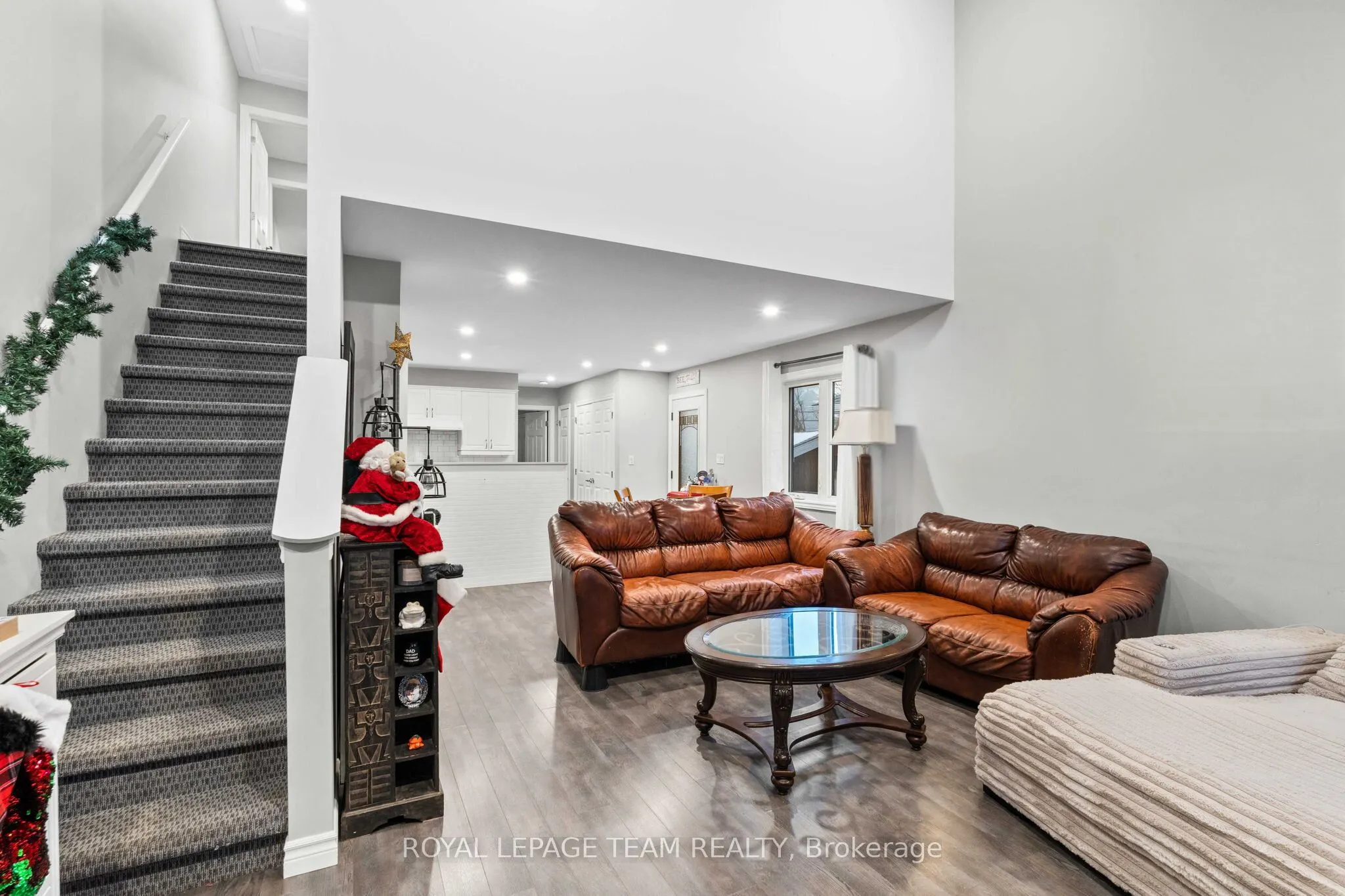 227 ROBERTA Crescent