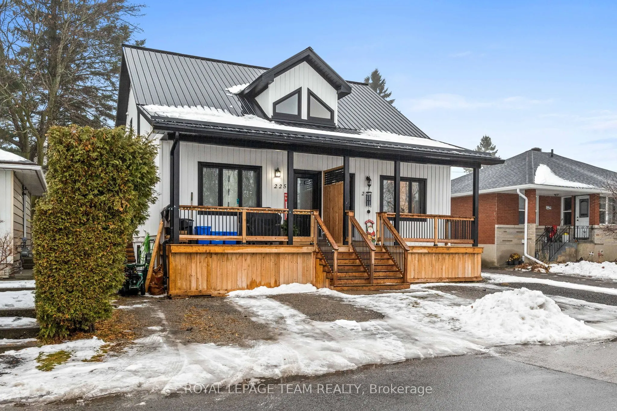 227 ROBERTA Crescent