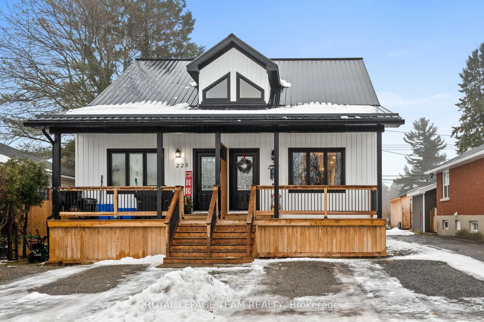 227 ROBERTA Crescent