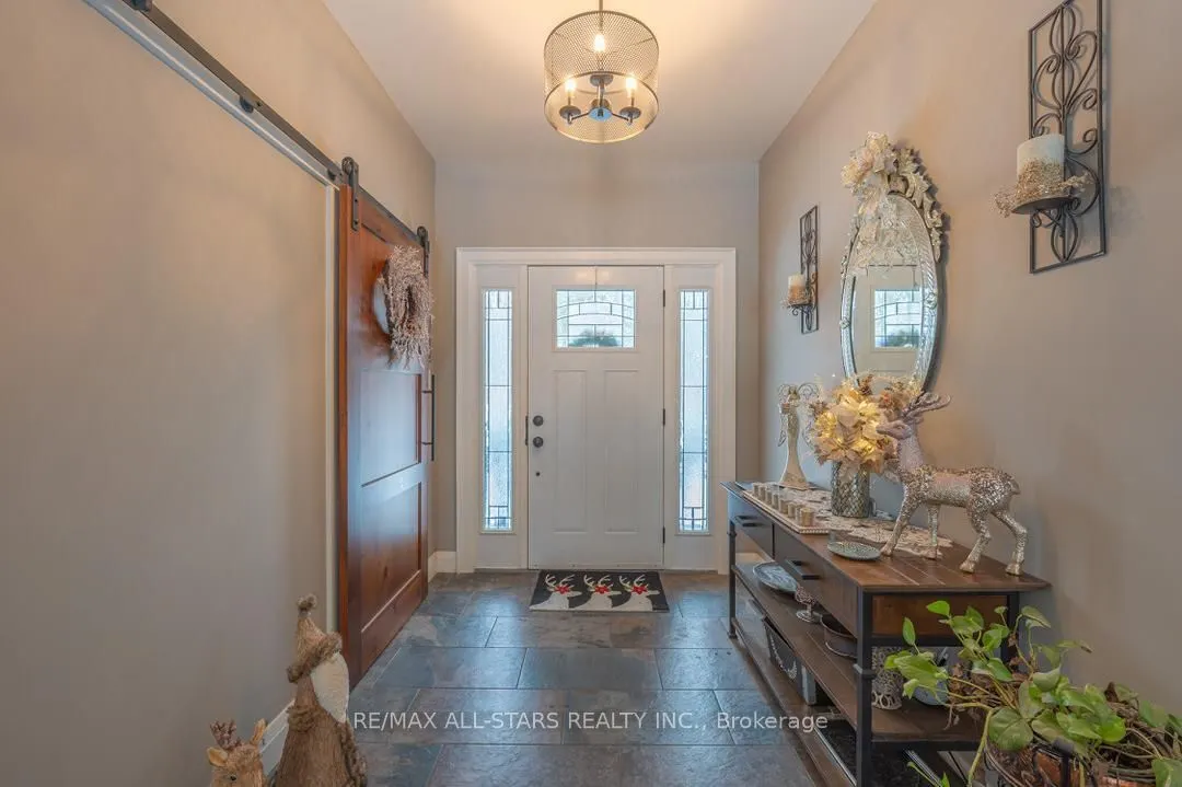 316 1/2 Riverside Drive