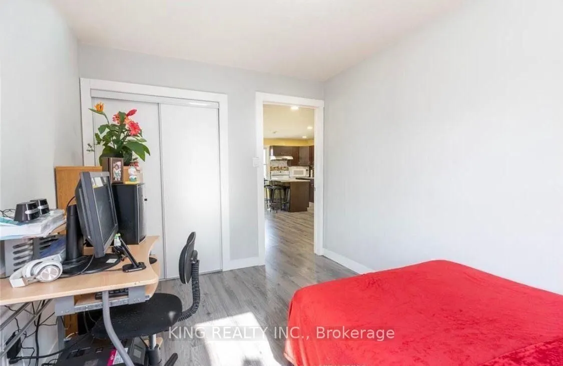 1227 TRAFALGAR Street