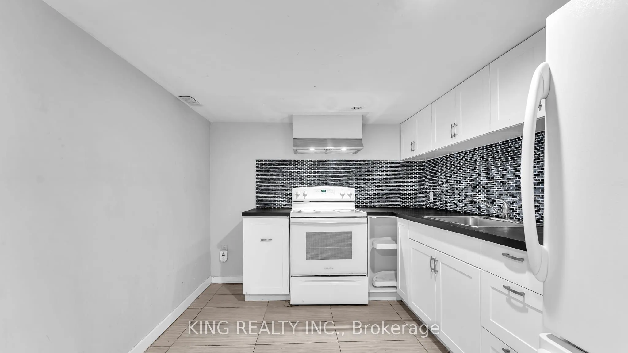 1227 TRAFALGAR Street