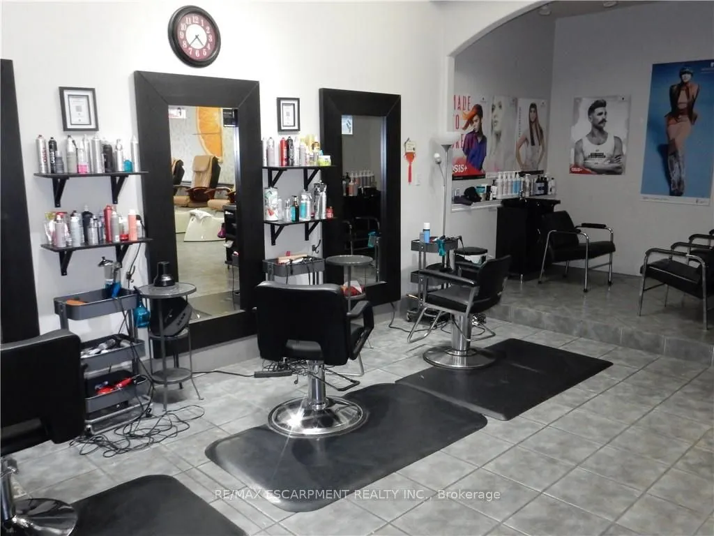 1242 Garner Road, #6