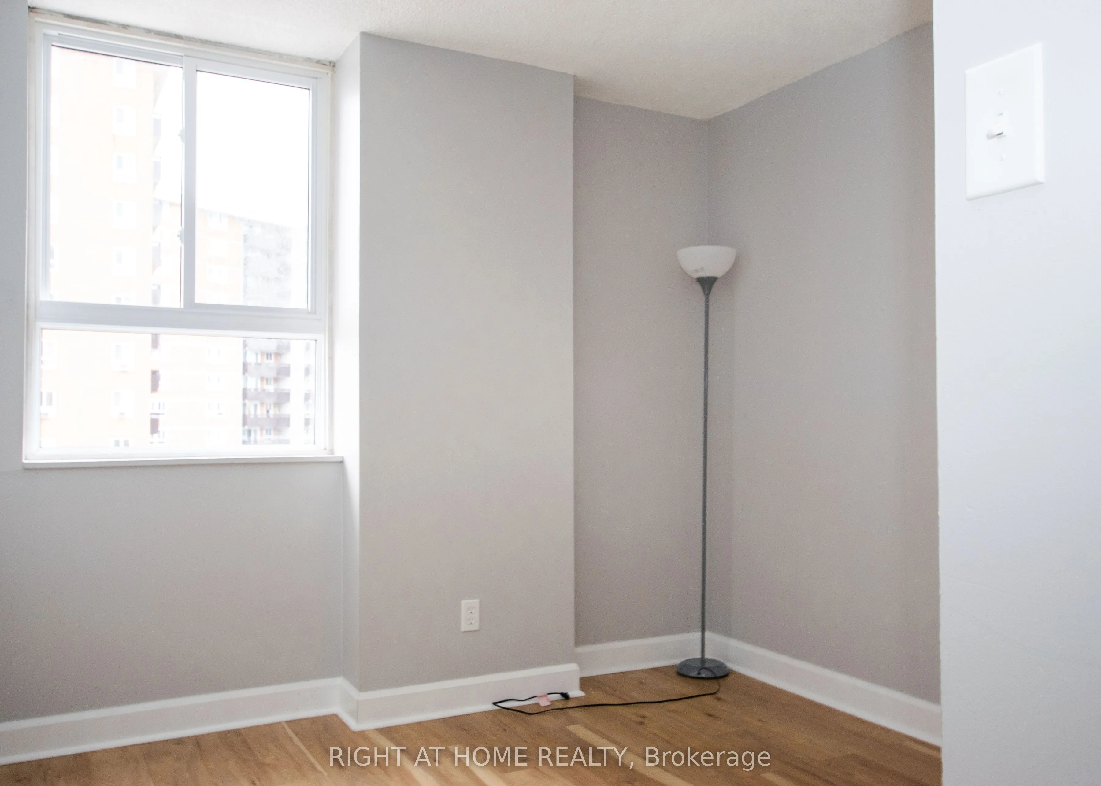 2020 JASMINE Crescent, #704