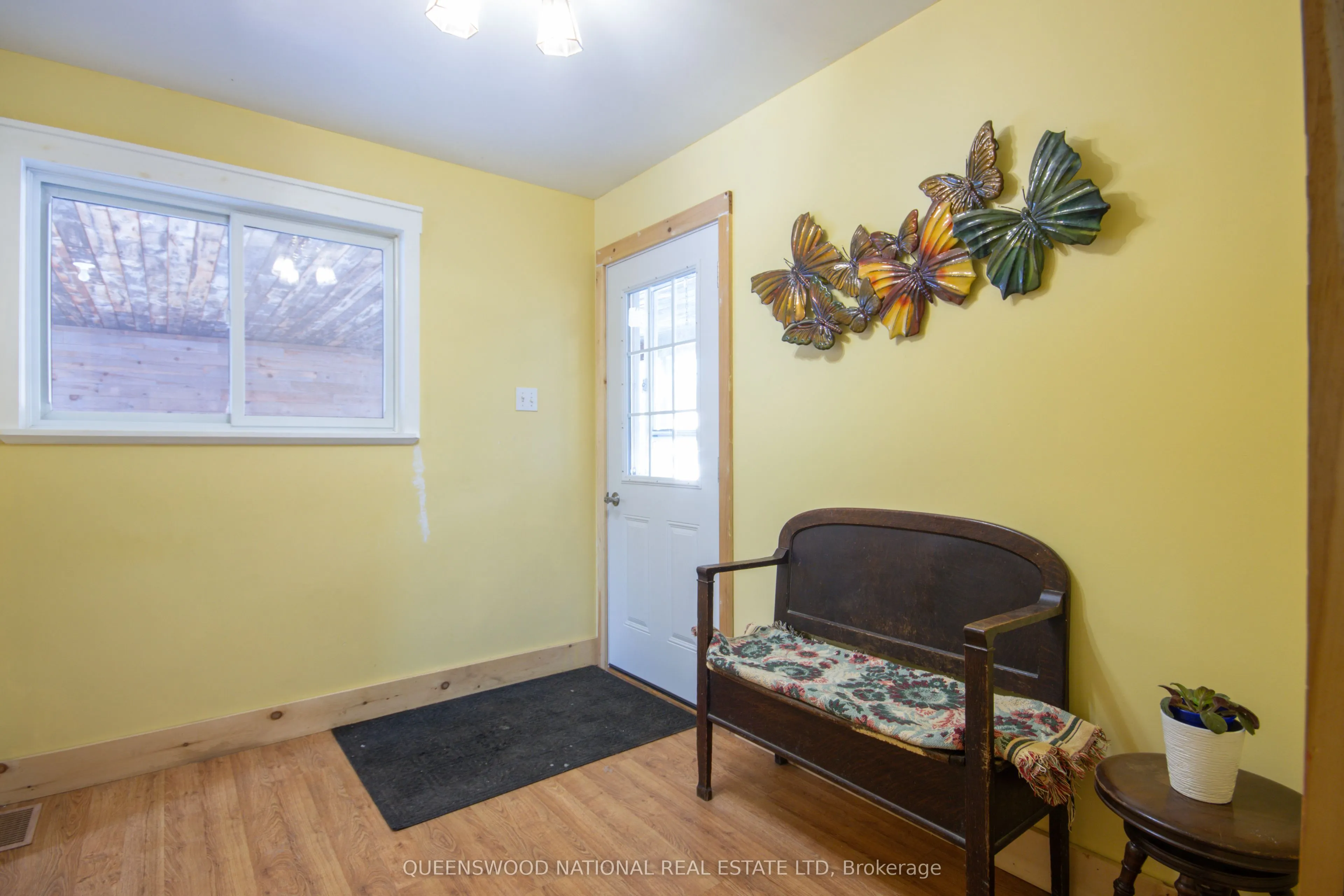 23 Sprucedale Avenue W