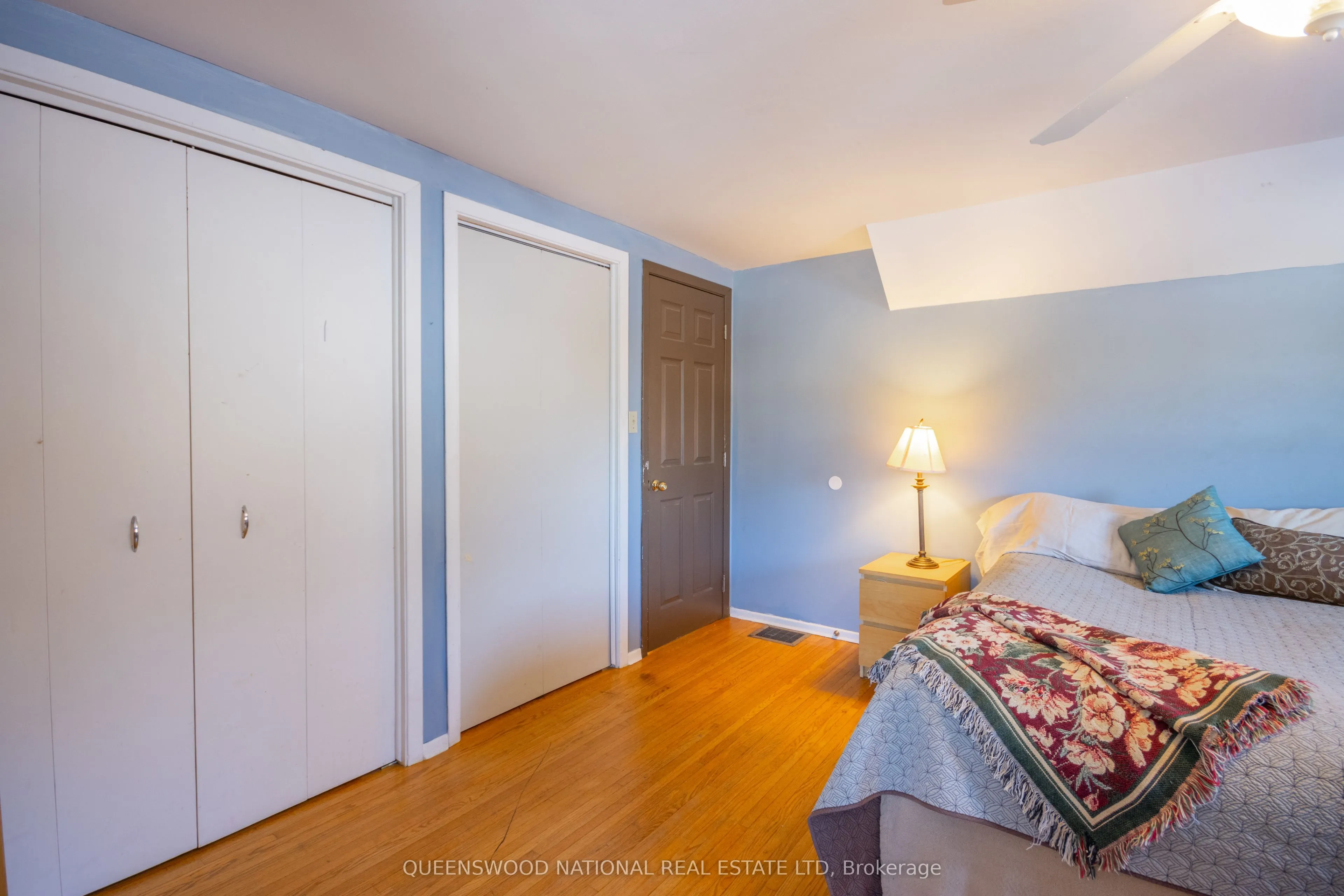 23 Sprucedale Avenue W