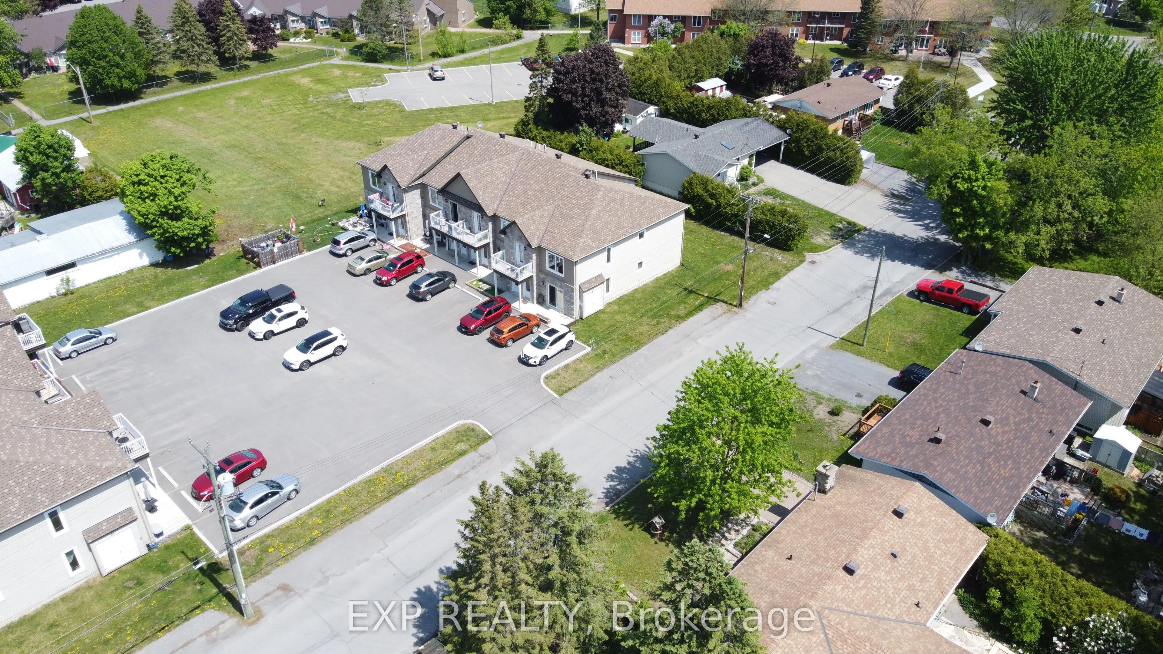 75 KENYON Street E