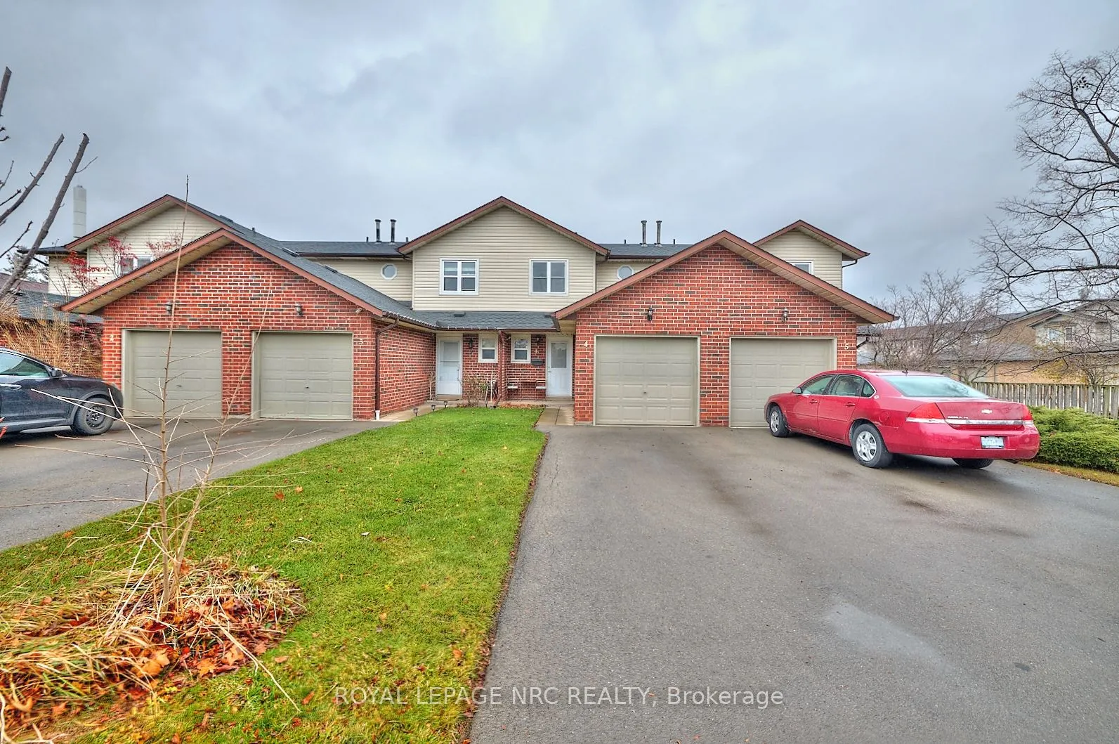 23 Dynasty Avenue, #4