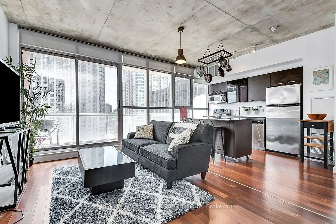 179 GEORGE Street #1004