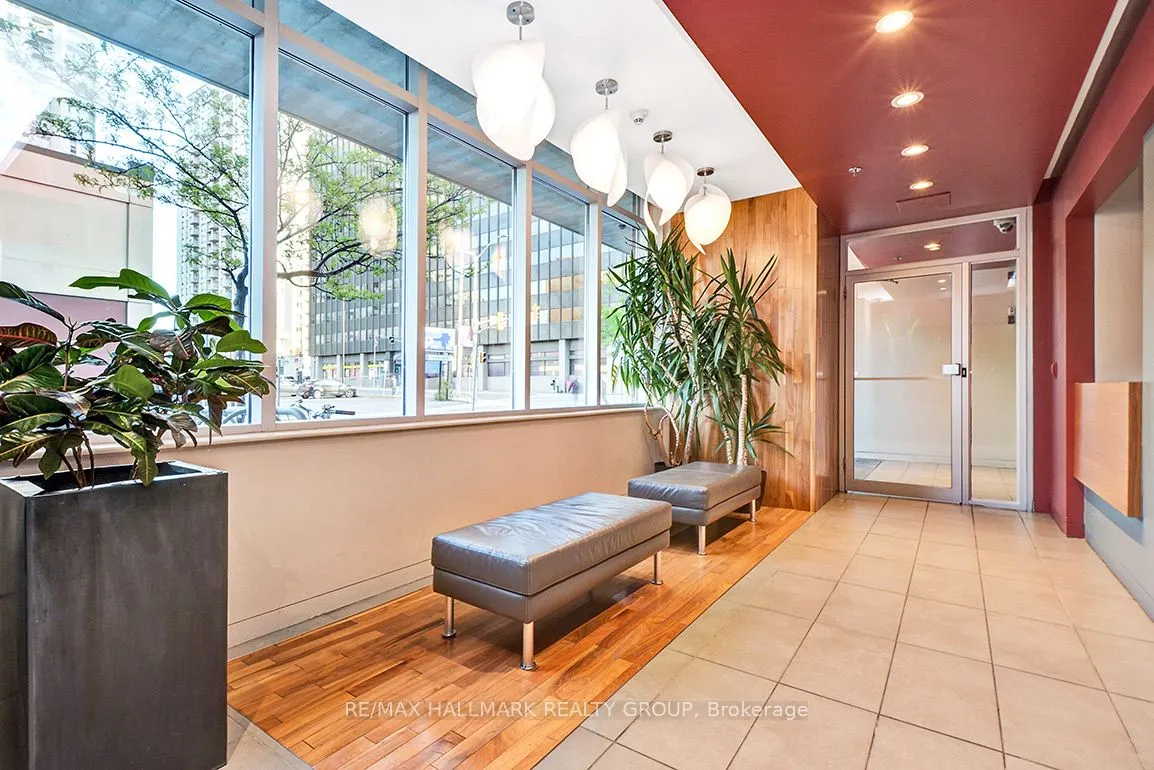 179 GEORGE Street #1004