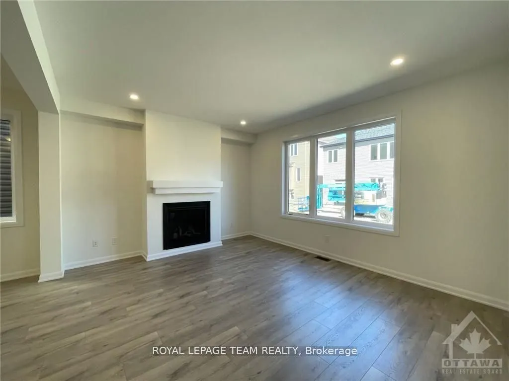 51 ERAMOSA Crescent
