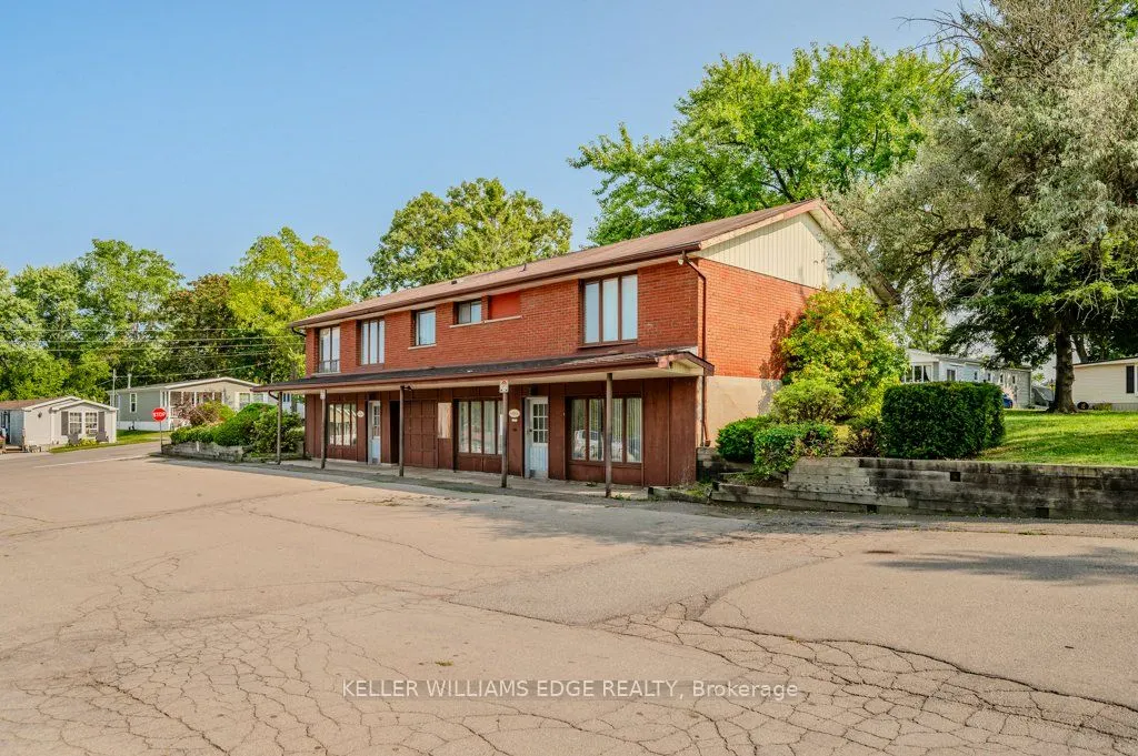 148 Maple Crescent