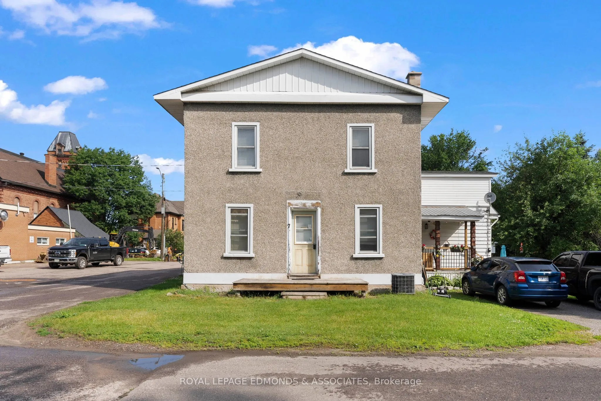 7 Isabella Street