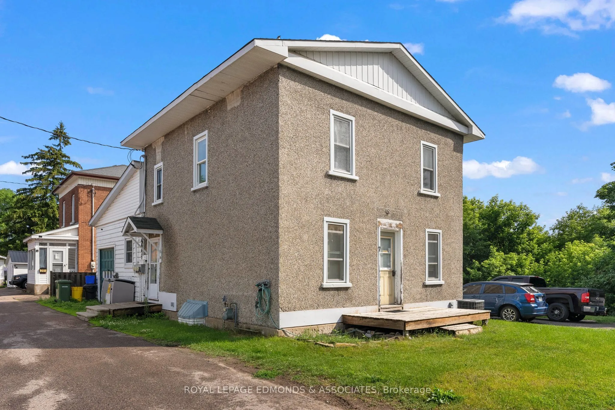 7 Isabella Street