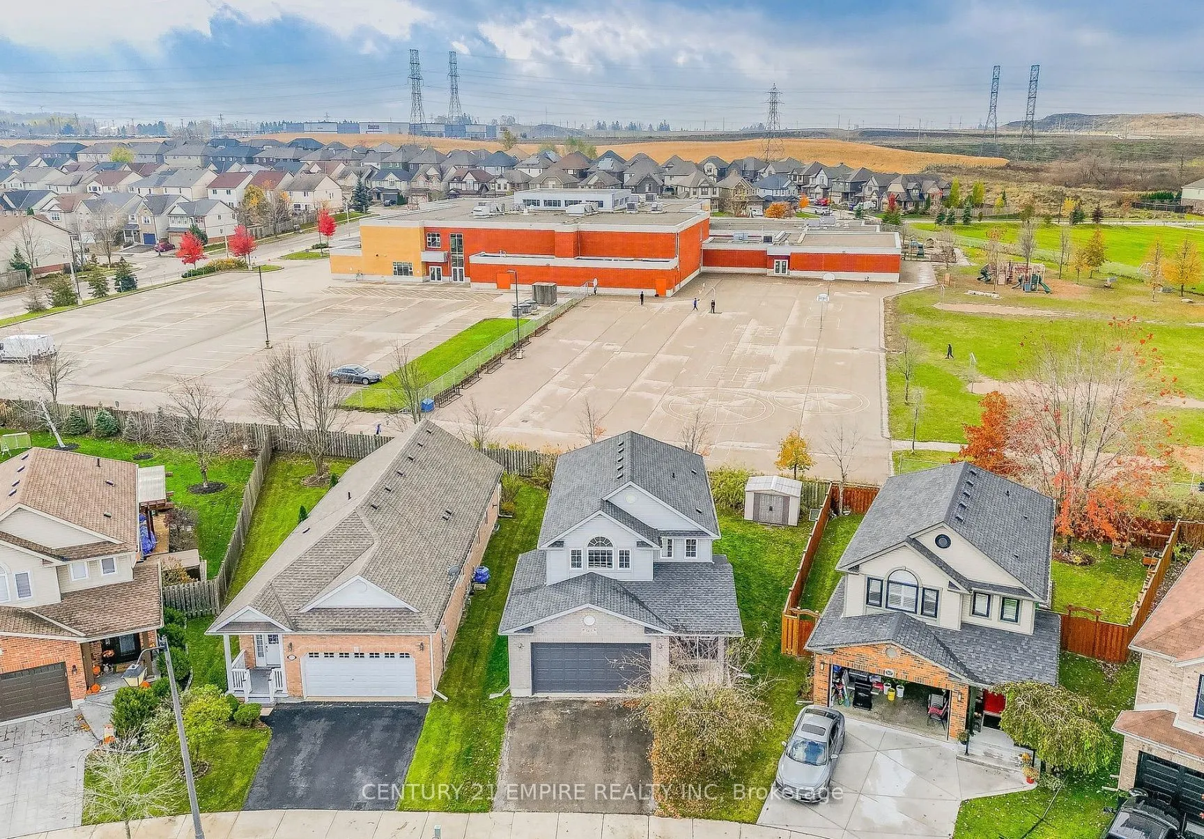 565 Avignon Place