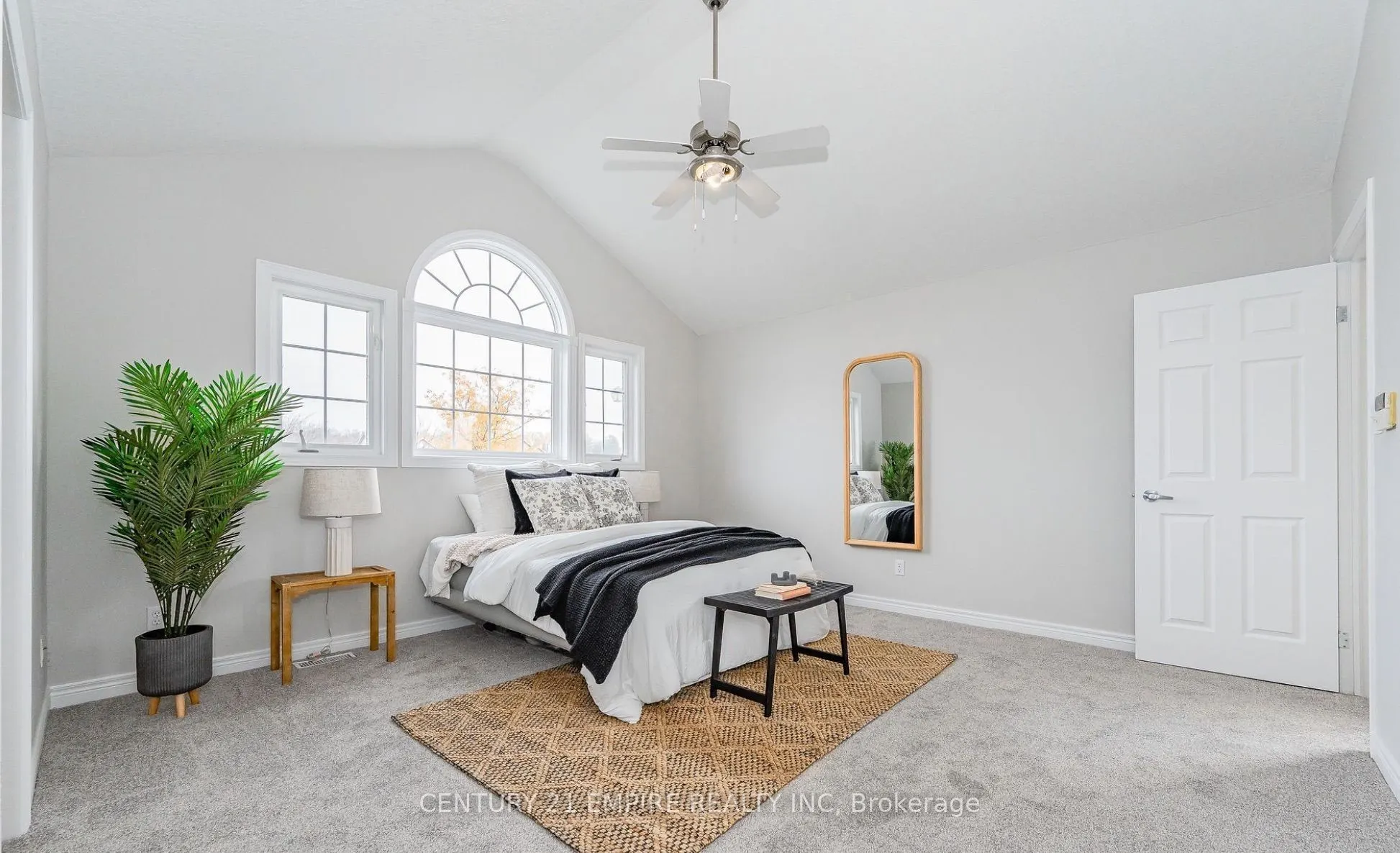 565 Avignon Place