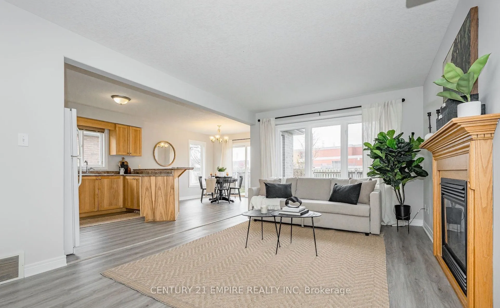 565 Avignon Place