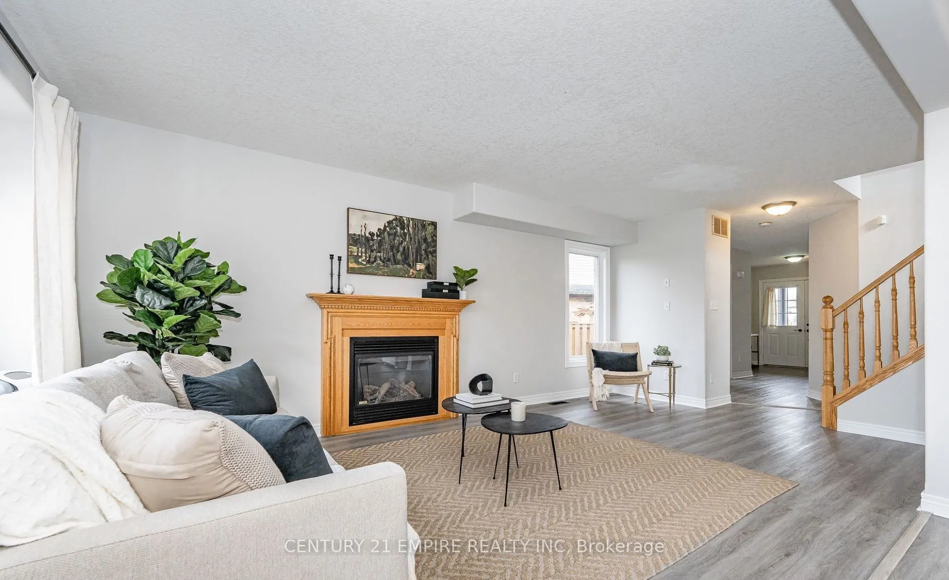 565 Avignon Place