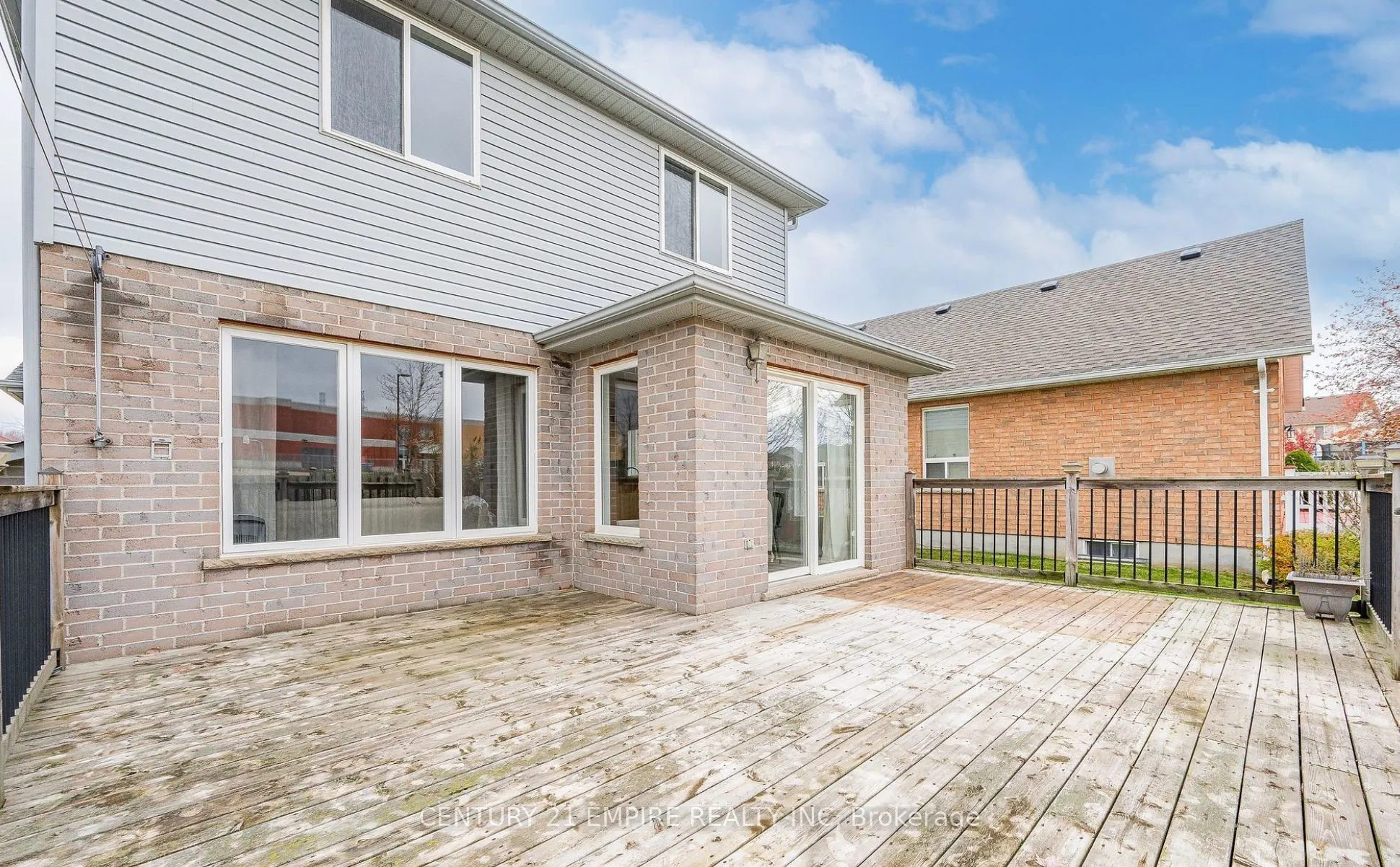 565 Avignon Place