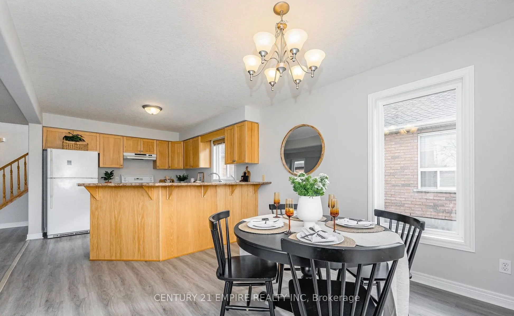 565 Avignon Place