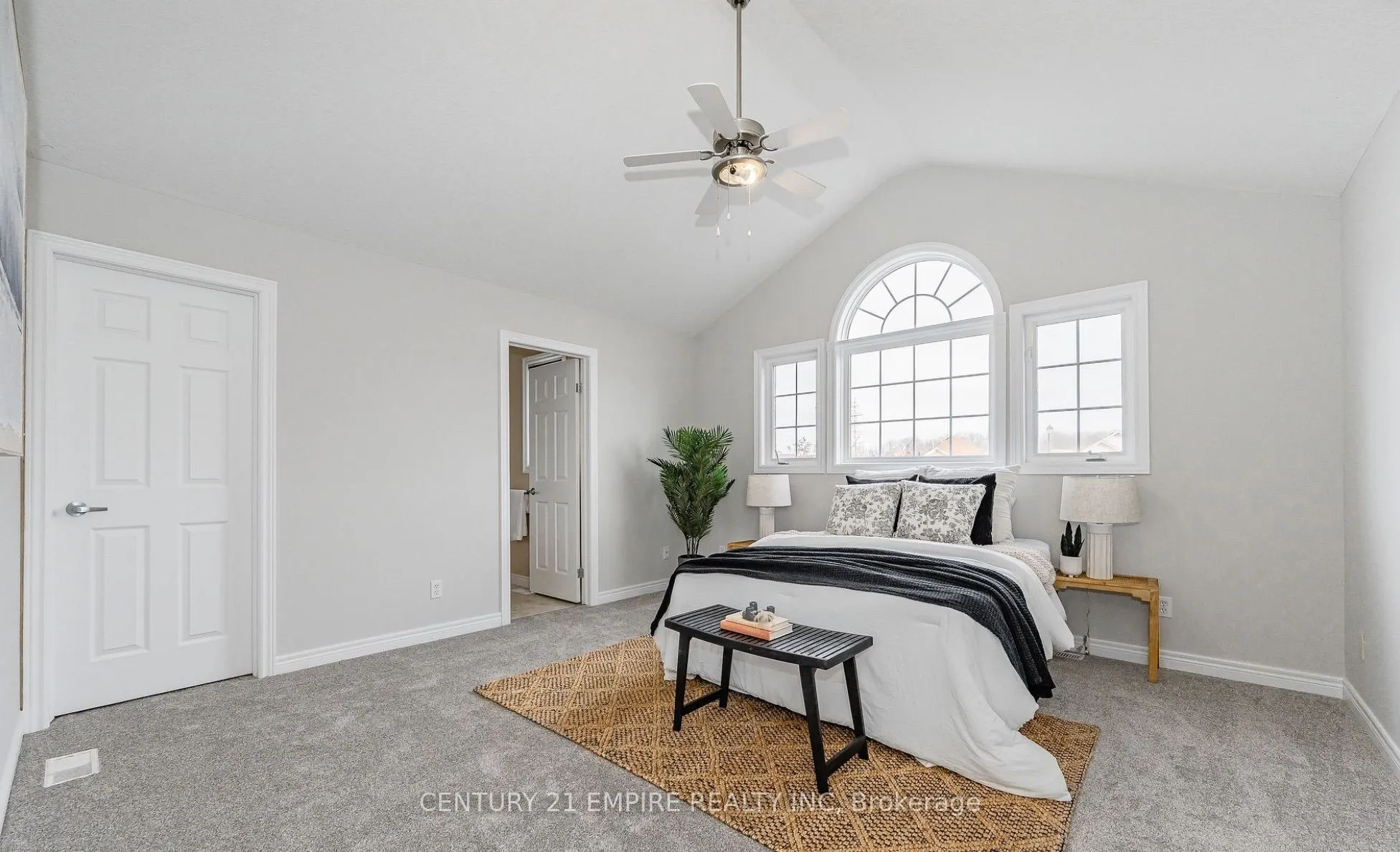 565 Avignon Place