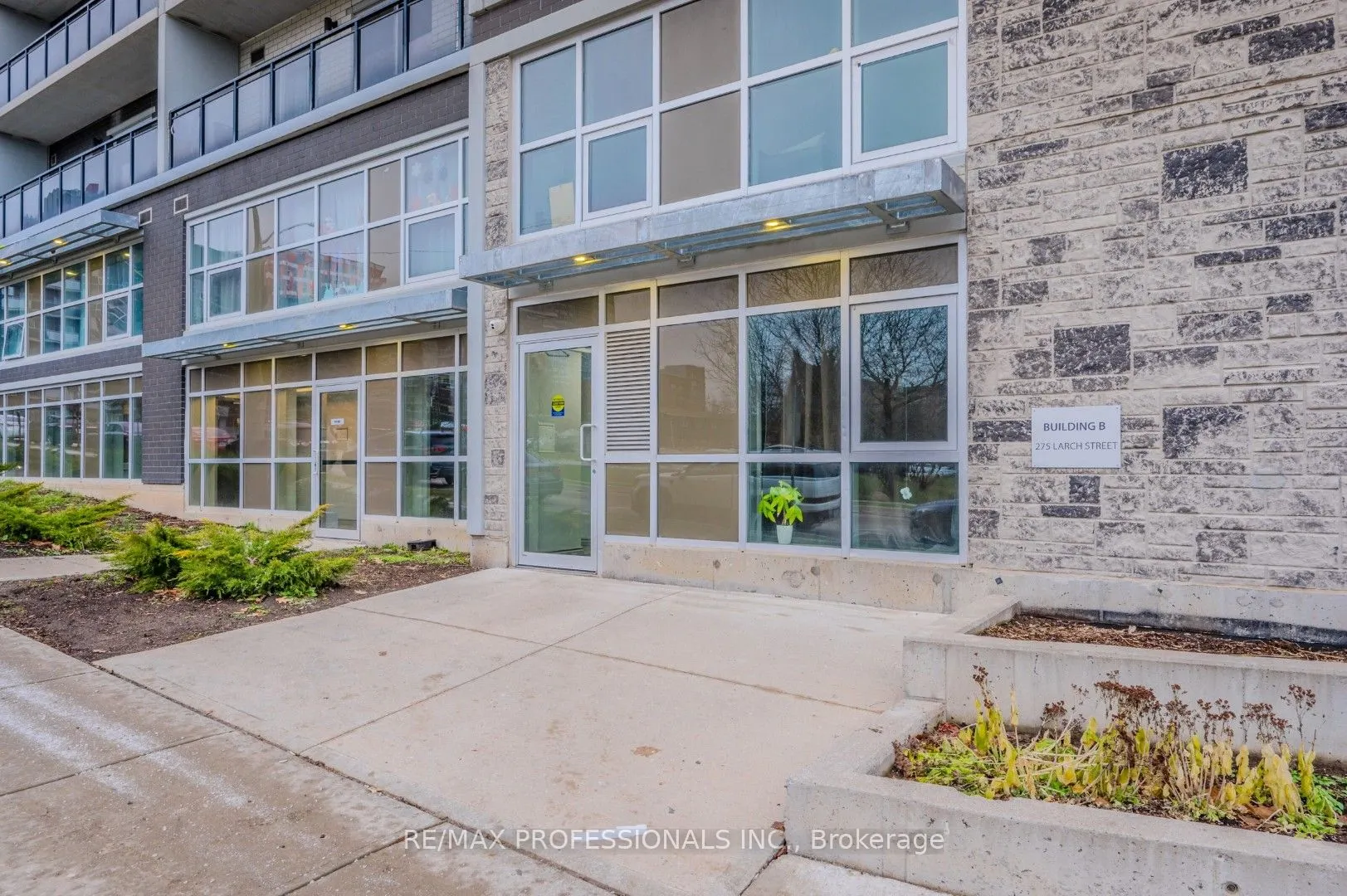 275 Larch Street, #B616