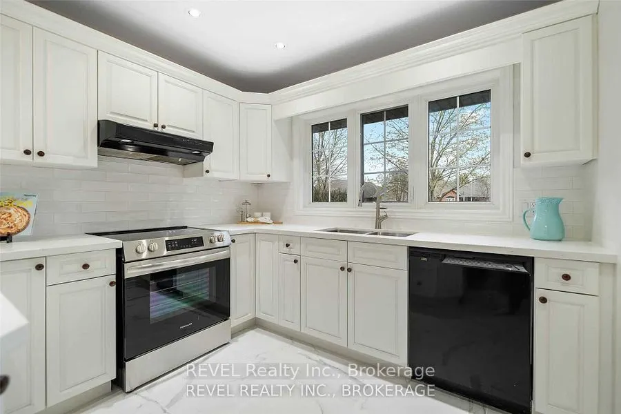 6839 Imperial Court