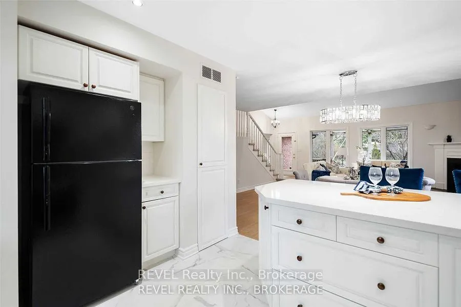 6839 Imperial Court