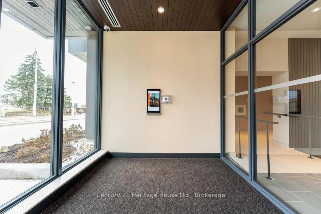 741 King Street W, #301