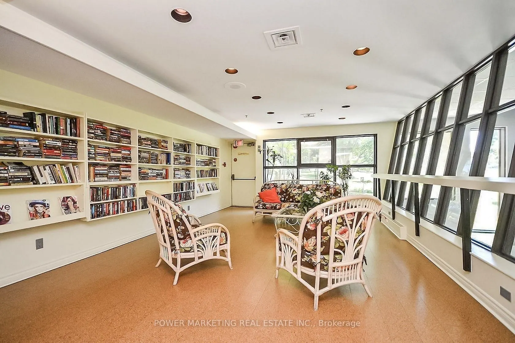 1081 AMBLESIDE Drive, #1604