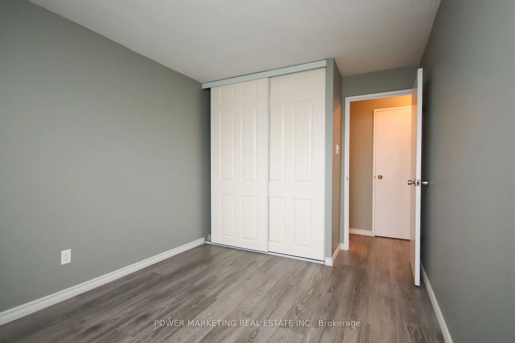 1081 AMBLESIDE Drive, #1604