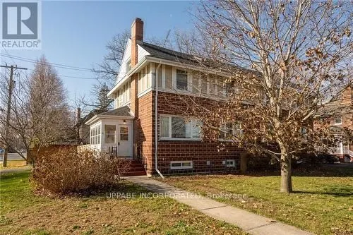 14 Beckwith Street E