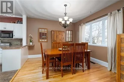 14 Beckwith Street E