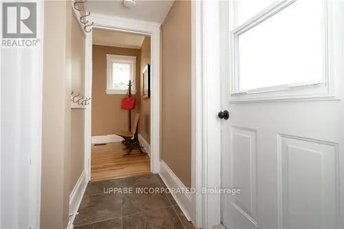 14 Beckwith Street E