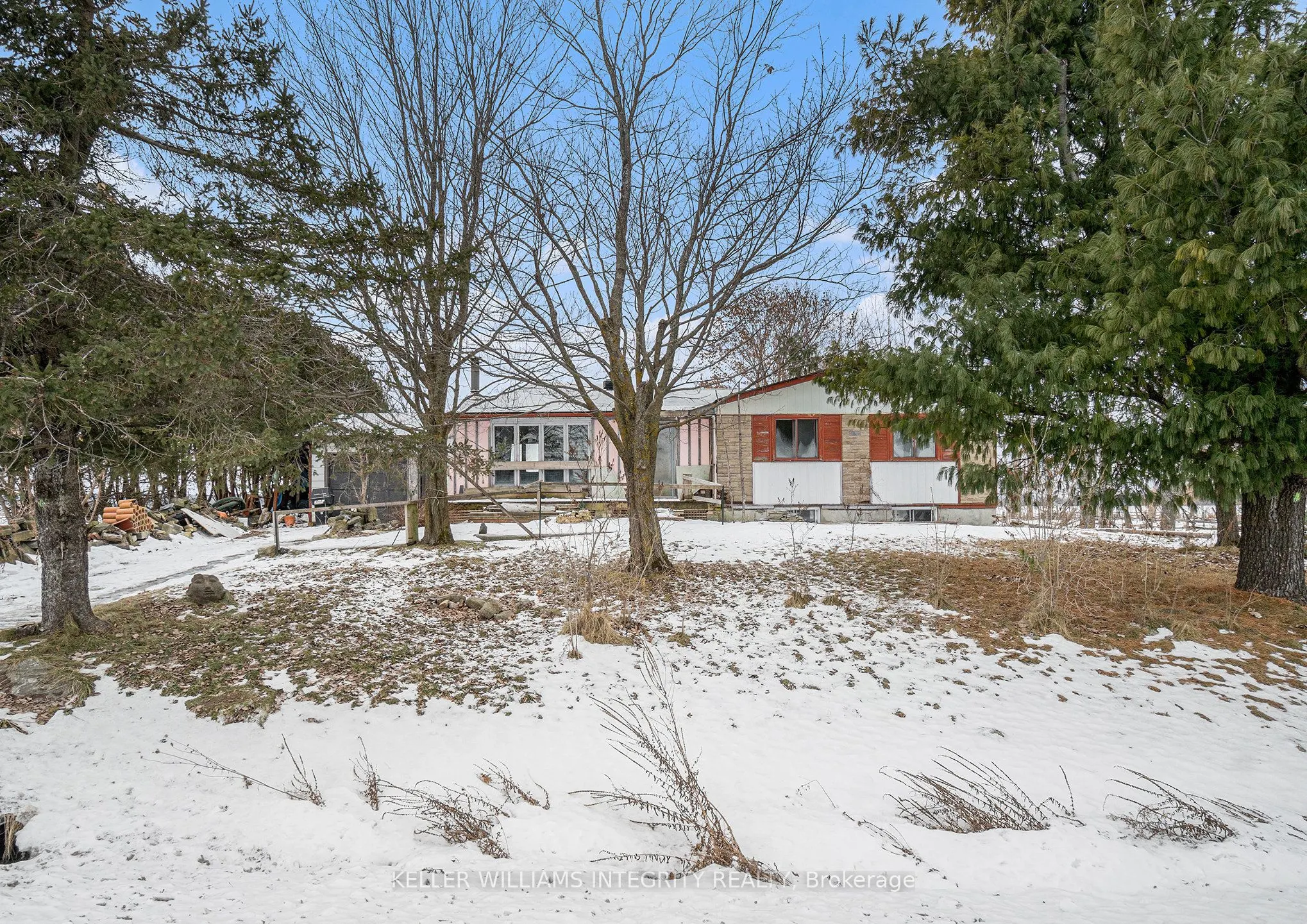 1568 Pilon Road