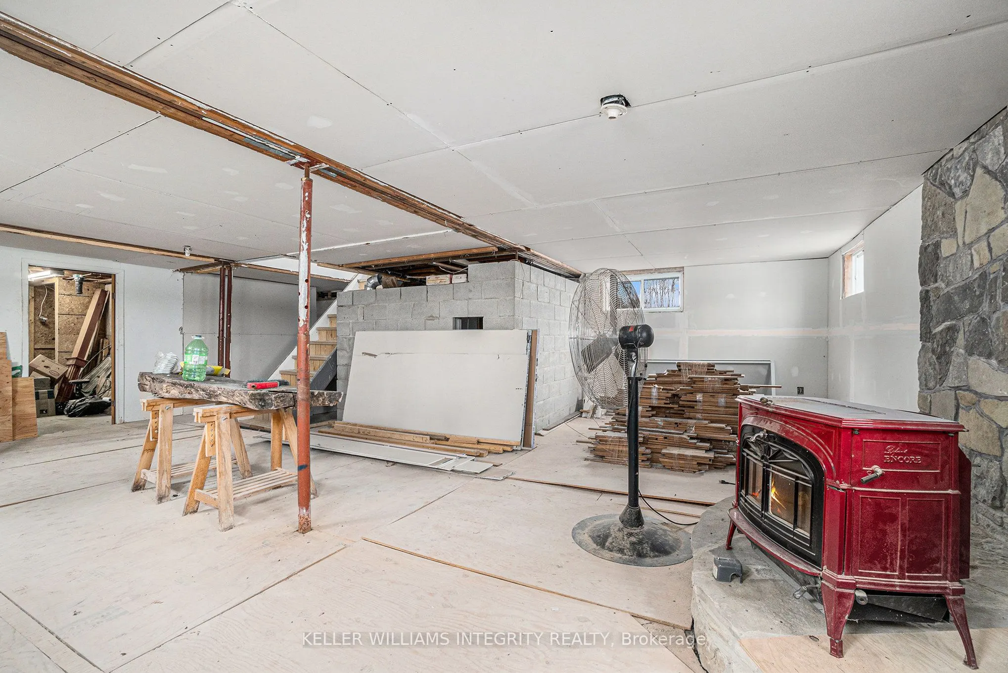 1568 Pilon Road