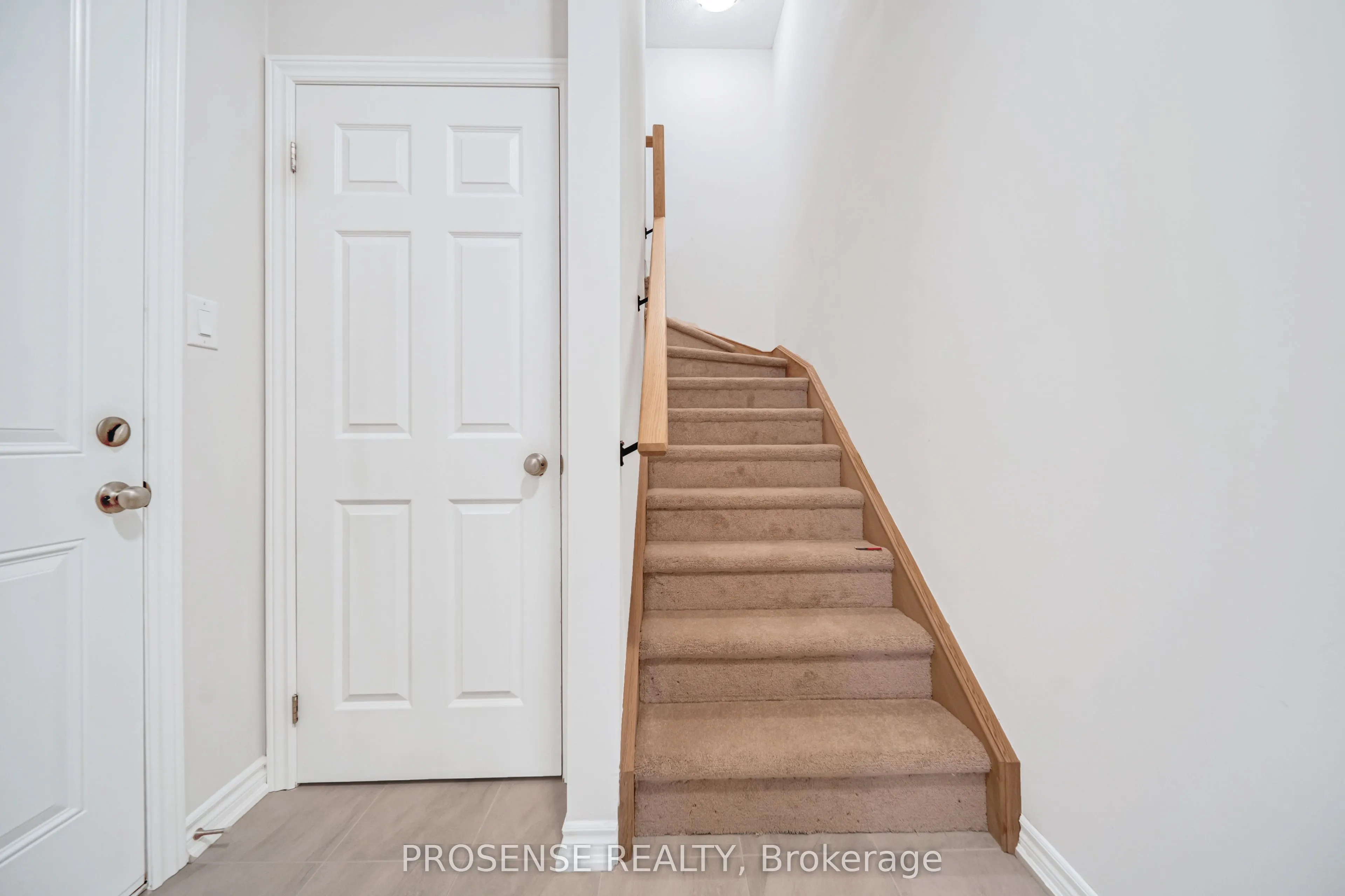 677 Park Road N, #124